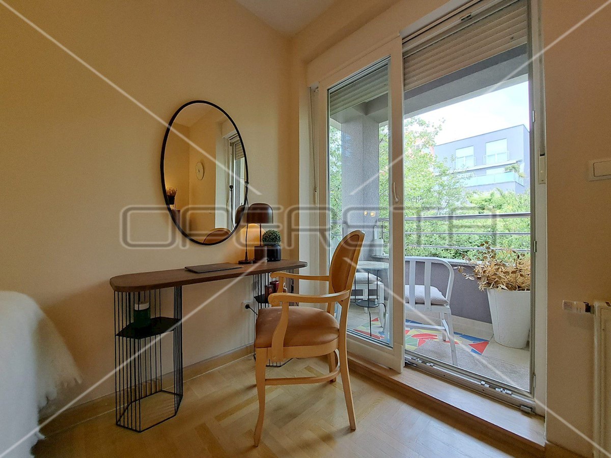 Apartmán Na predaj - GRAD ZAGREB ZAGREB