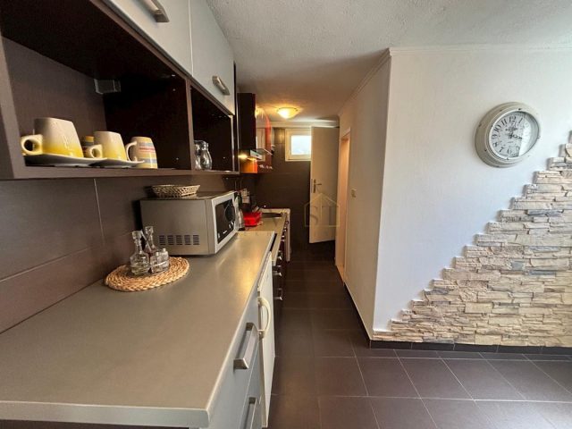 Casa In vendita - Splitsko-dalmatinska Split - foto 2/13