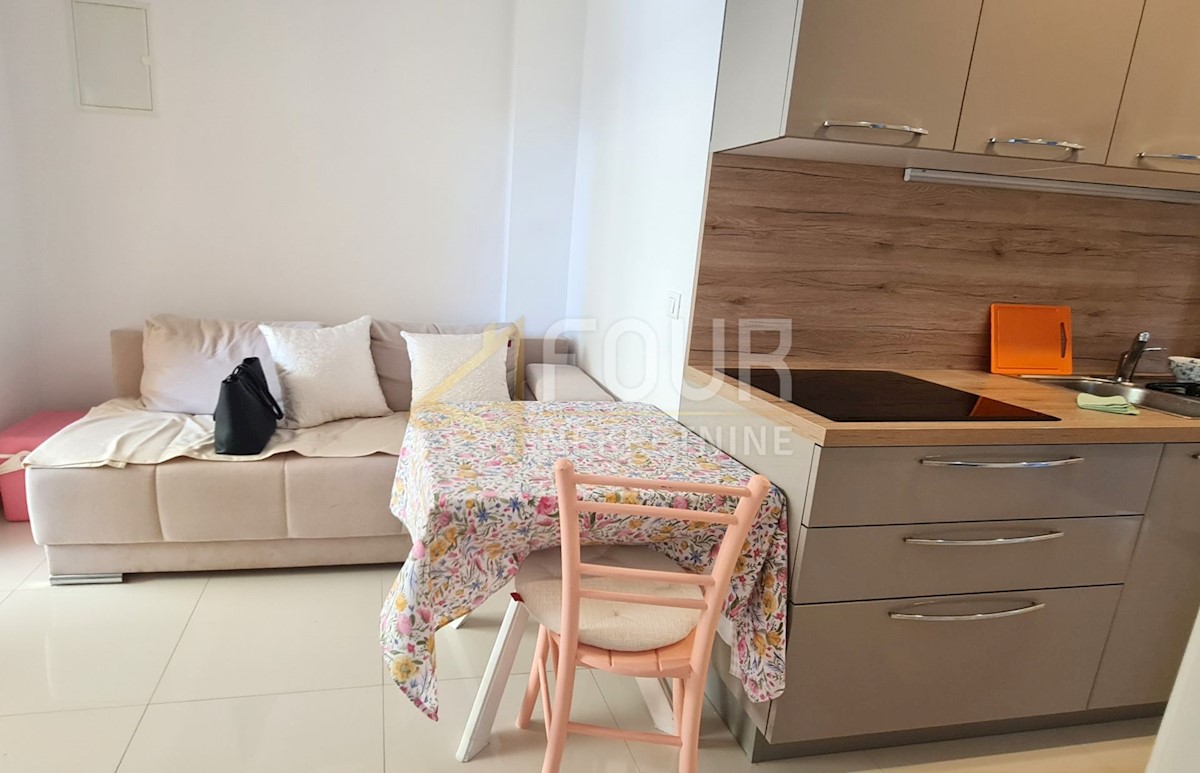 Appartement À vendre - PRIMORSKO-GORANSKA CRIKVENICA