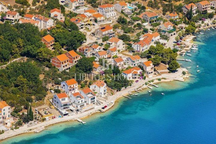 Zemljište na prodaju 1400 m² – Slano