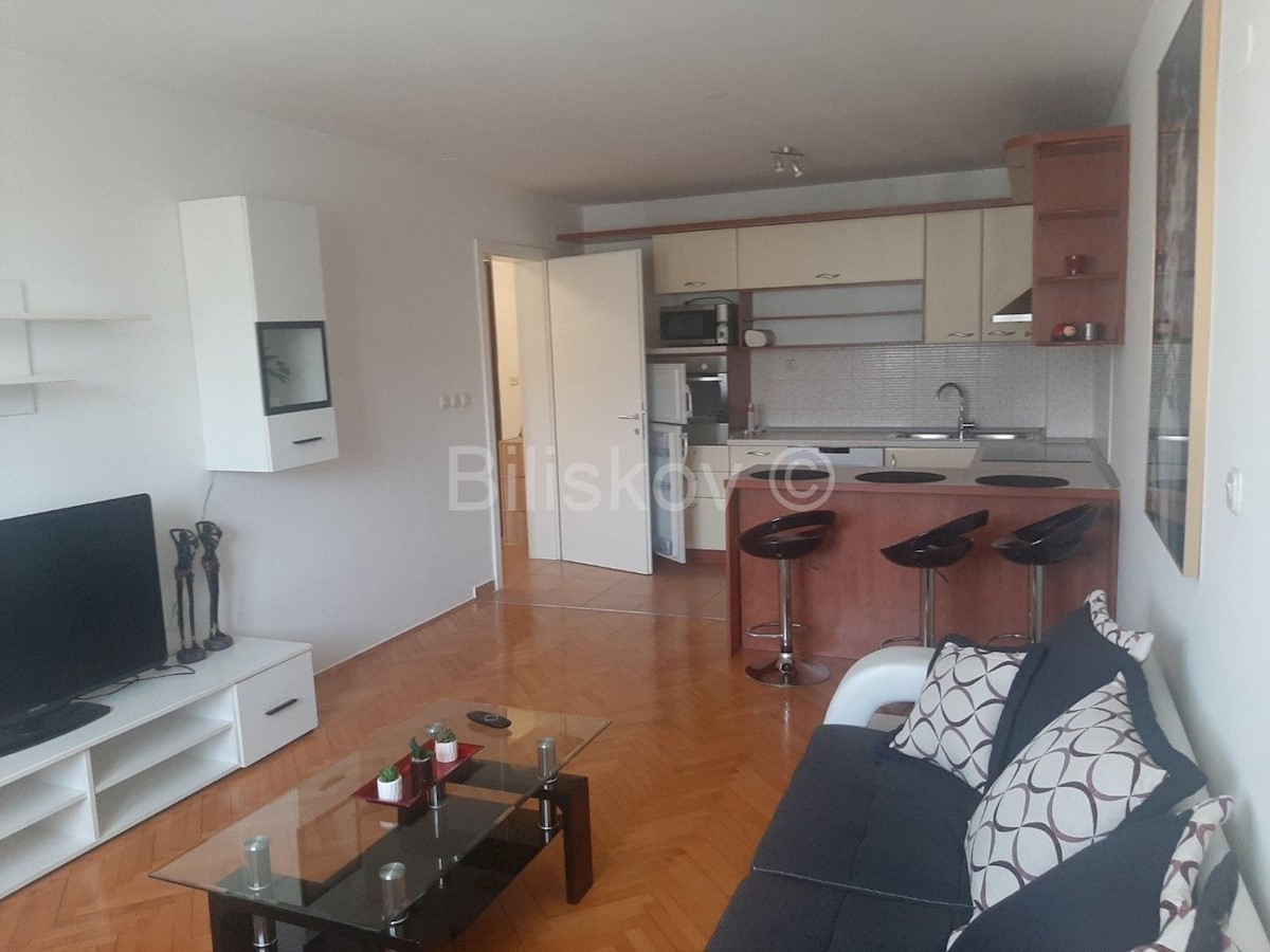 Apartmán K pronájmu RAVNE NJIVE