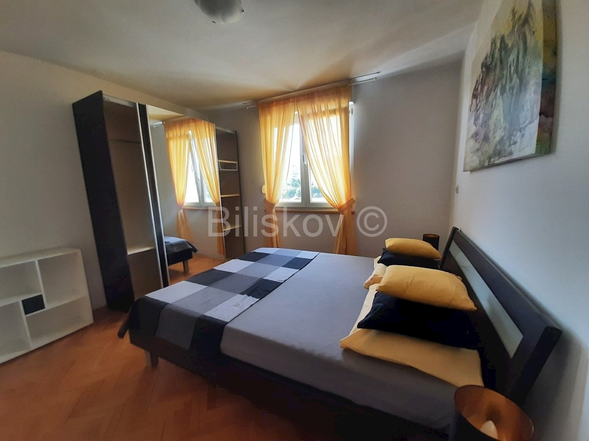 Flat For rent - SPLITSKO-DALMATINSKA SPLIT