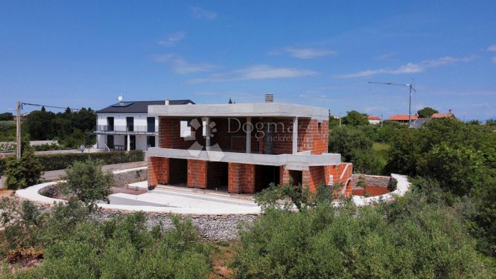 Dom na sprzedaż 223 m² – Kavran