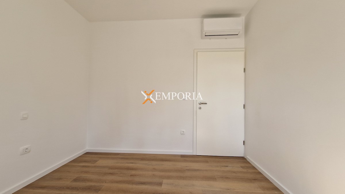 Flat For sale - ZADARSKA PRIVLAKA