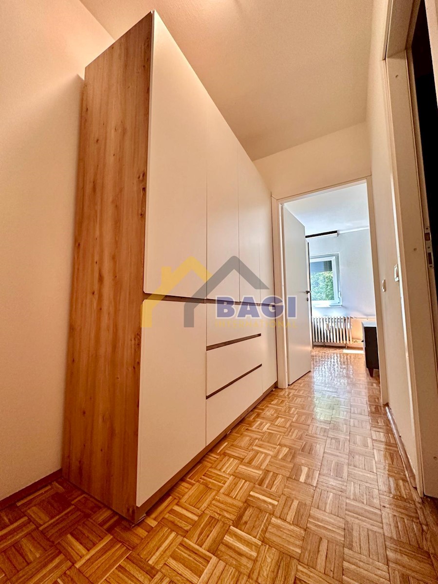 Appartement À louer - GRAD ZAGREB ZAGREB