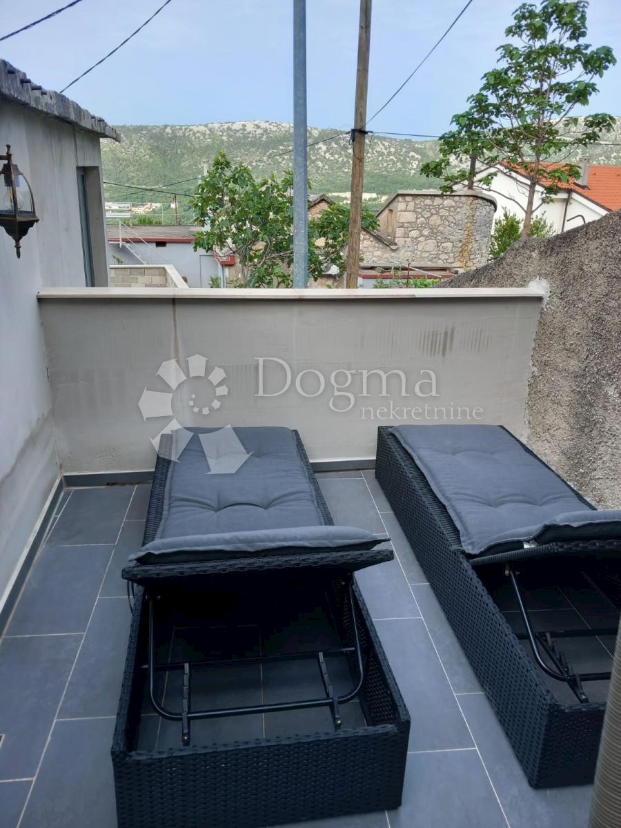Kuća Na prodaju - PRIMORSKO-GORANSKA VINODOLSKA OPĆINA