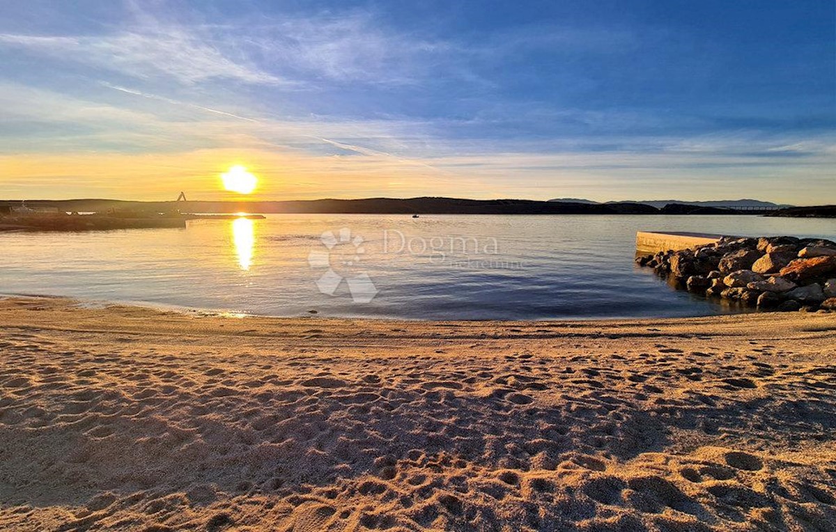 Kuća Na prodaju - PRIMORSKO-GORANSKA CRIKVENICA