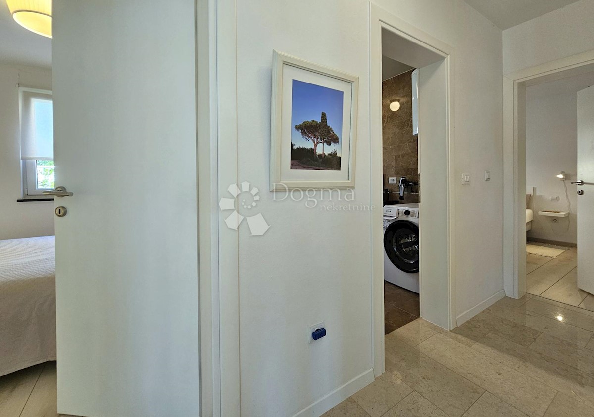 House For sale - ISTARSKA NOVIGRAD