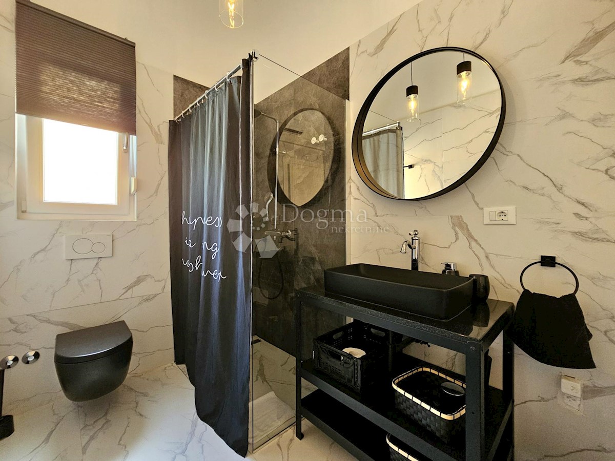 House For sale - ISTARSKA NOVIGRAD