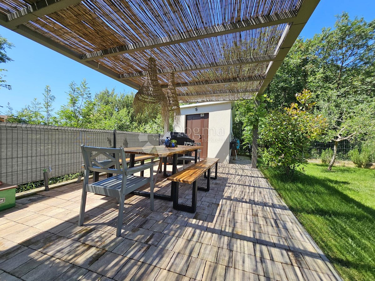 House For sale - ISTARSKA NOVIGRAD
