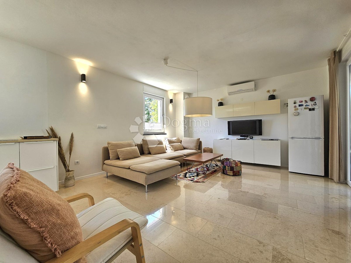 House For sale - ISTARSKA NOVIGRAD