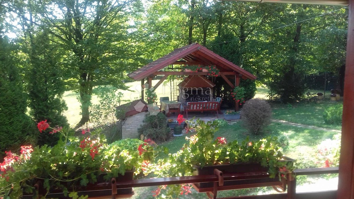 Dom Na predaj - SISAČKO-MOSLAVAČKA PETRINJA