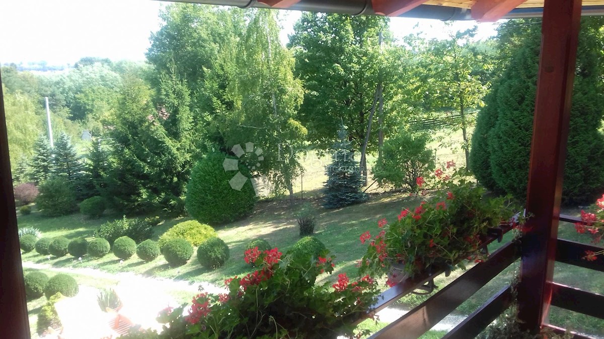 Dom Na predaj - SISAČKO-MOSLAVAČKA PETRINJA