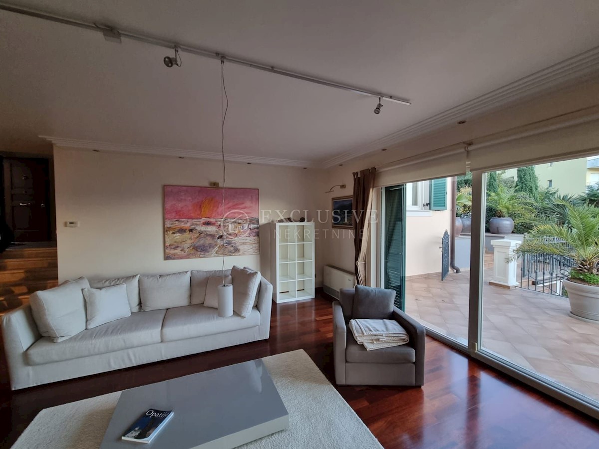 Apartma Na predaj - PRIMORSKO-GORANSKA OPATIJA