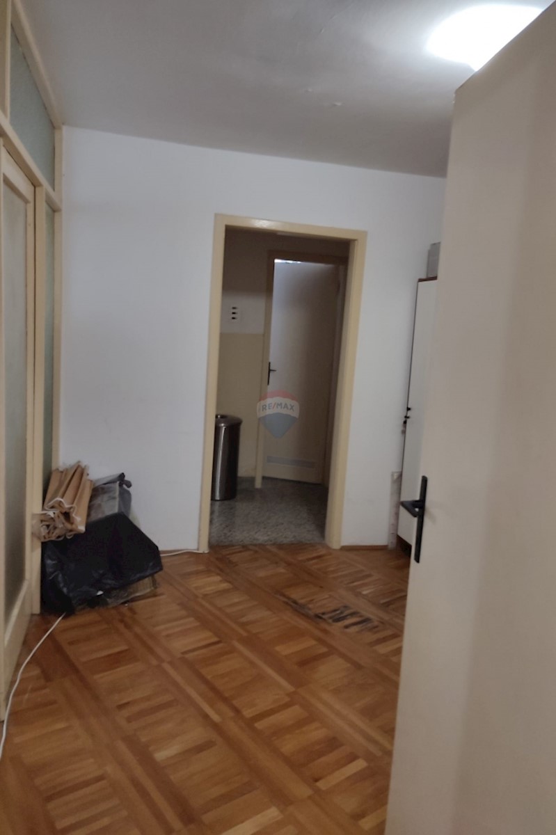 Apartment Zu verkaufen - ŠIBENSKO-KNINSKA ŠIBENIK