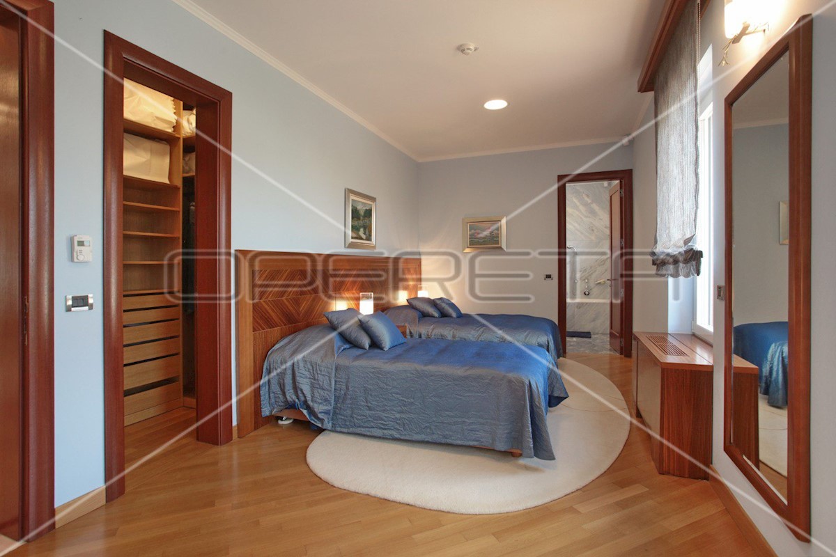 Maison À vendre - GRAD ZAGREB ZAGREB