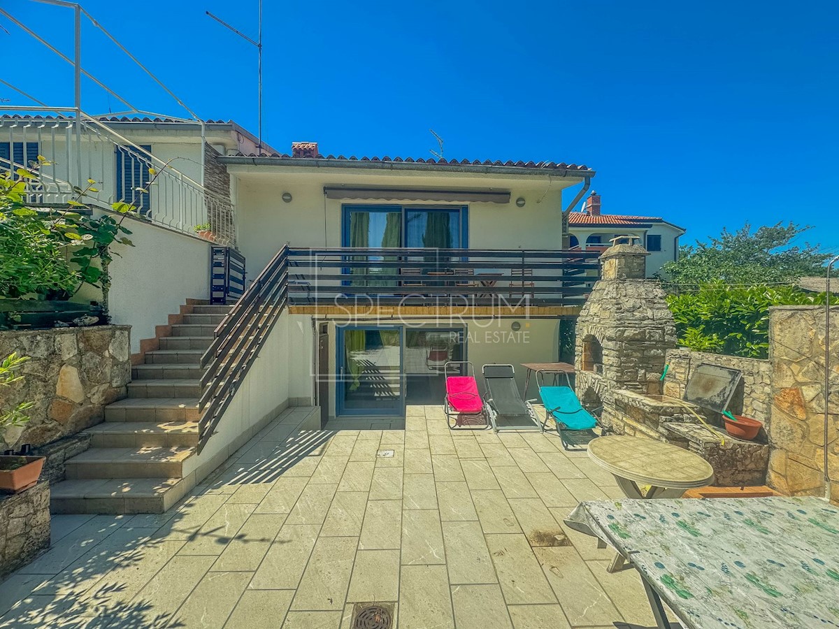 Kuća Na prodaju - ISTARSKA UMAG
