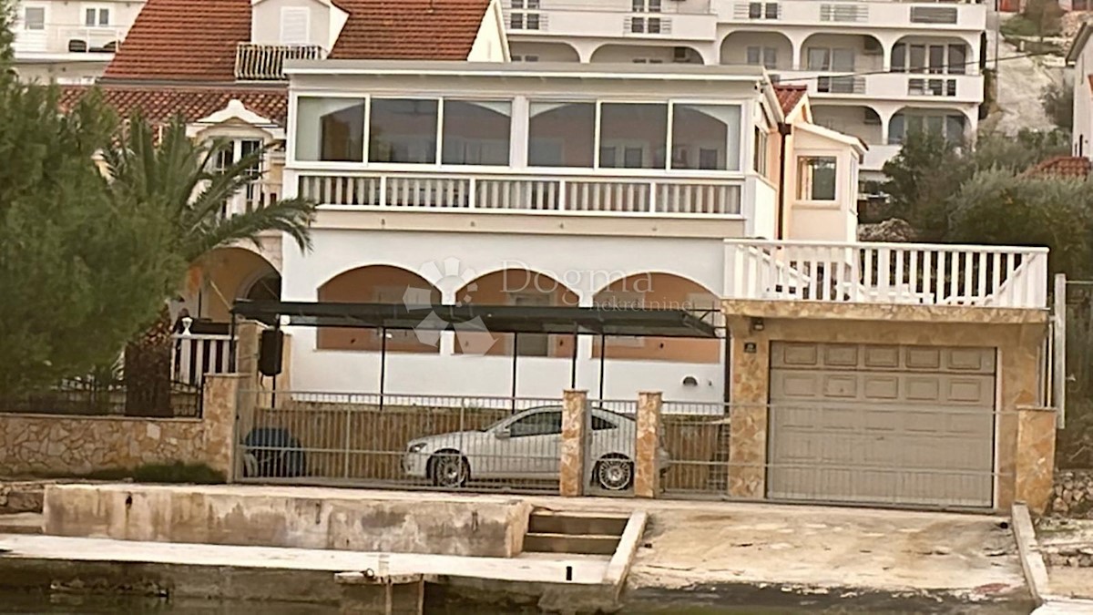 Casa In vendita - SPLITSKO-DALMATINSKA Čiovo