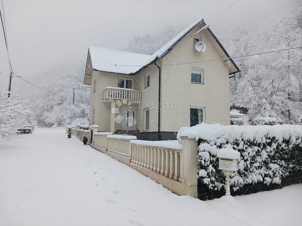 Casa In vendita - ZAGREBAČKA JASTREBARSKO