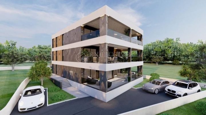 Zemljište na prodaju 733 m² – Ika