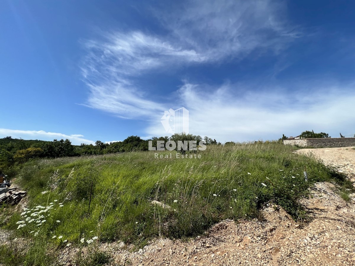 Land For sale - ISTARSKA NOVIGRAD