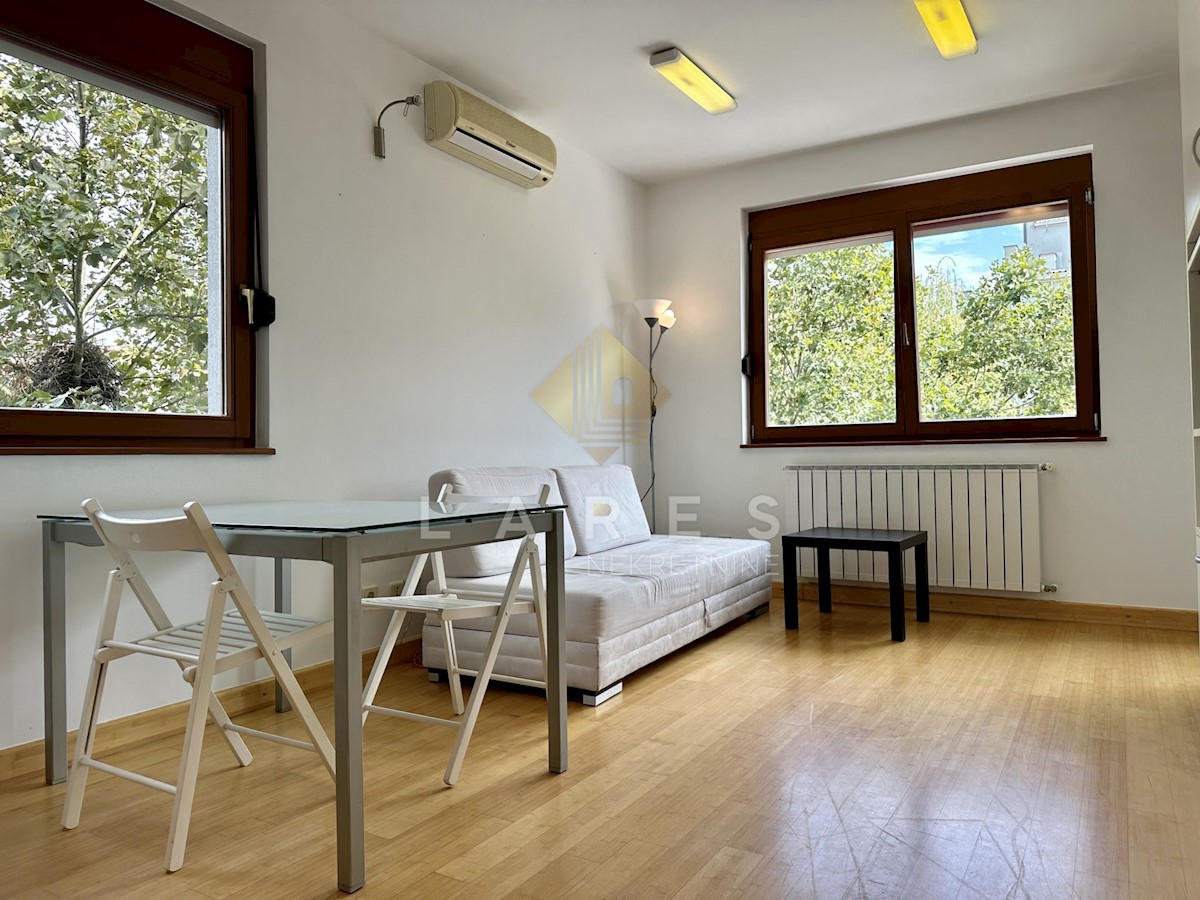 Apartmán Na predaj - GRAD ZAGREB ZAGREB