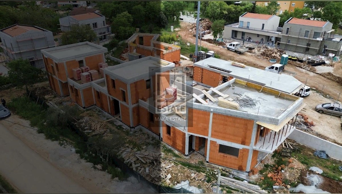 Hiša Naprodaj - ISTARSKA Poreč