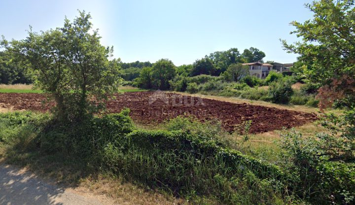 Terrain à vendre 2093 m² – Sveti Lovreč Pazenatički