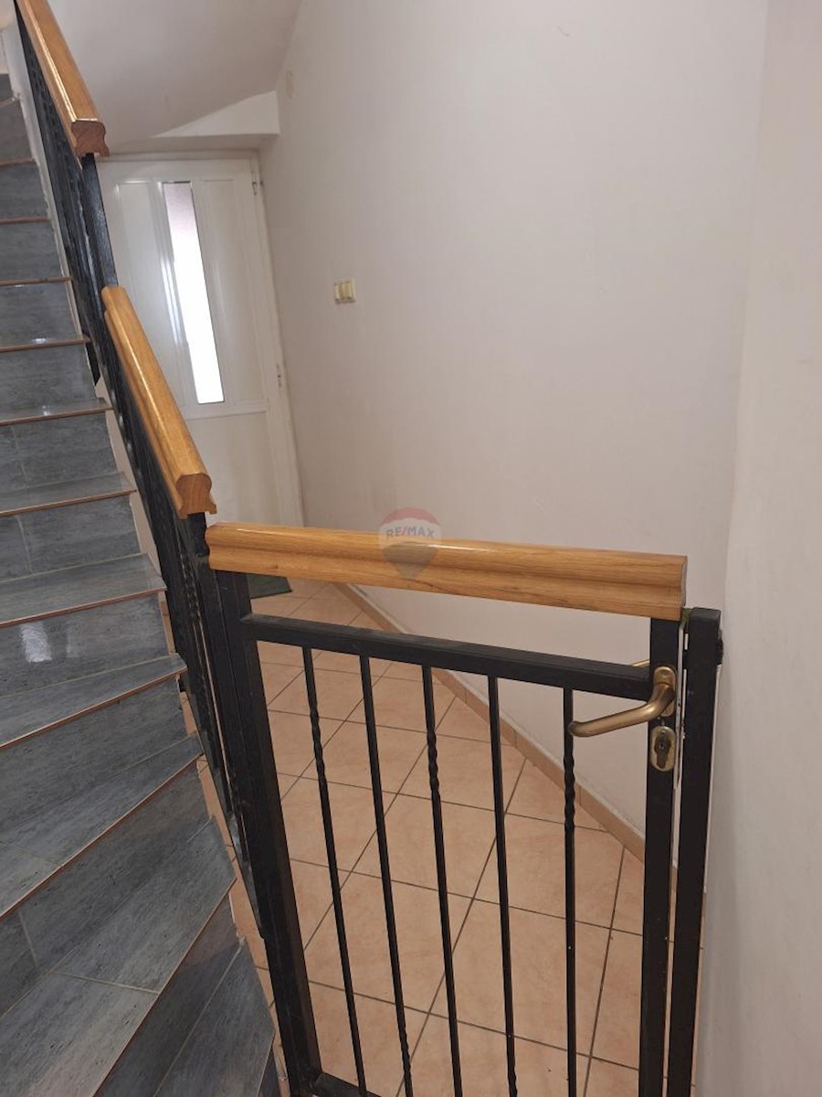 Apartma Na predaj - PRIMORSKO-GORANSKA CRIKVENICA
