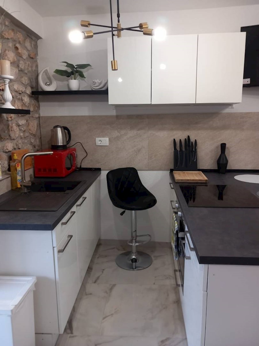 Kuća Na prodaju - PRIMORSKO-GORANSKA VINODOLSKA OPĆINA