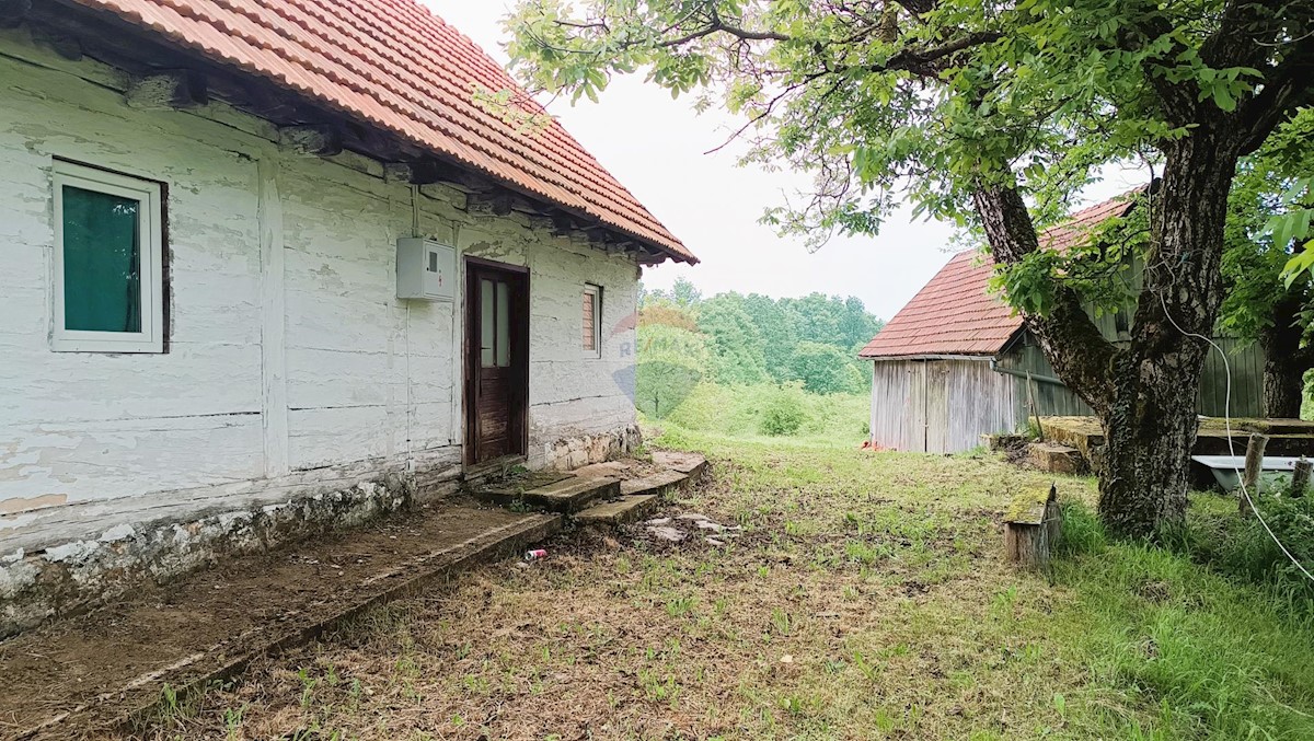 Dom Na predaj - KARLOVAČKA SLUNJ