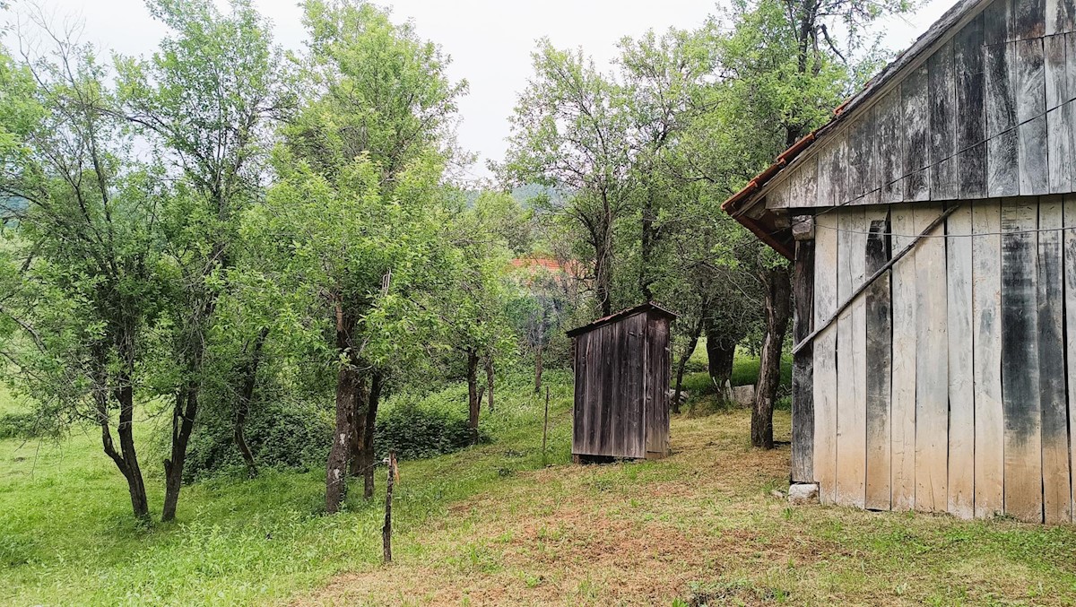 Casa In vendita - KARLOVAČKA SLUNJ