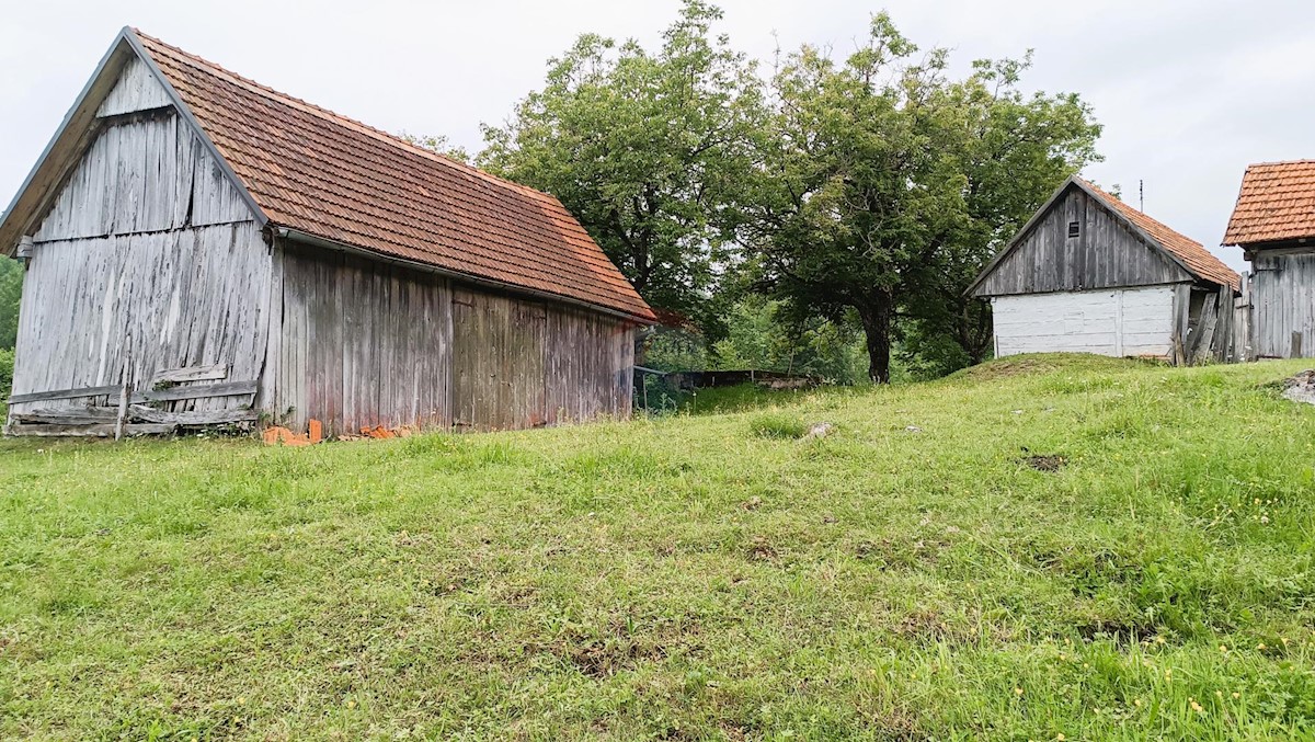 Dom Na predaj - KARLOVAČKA SLUNJ