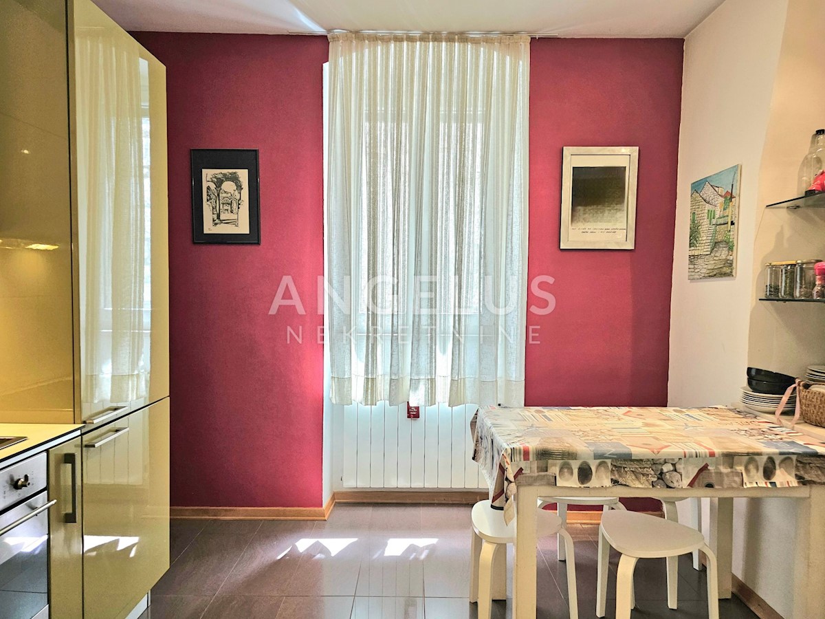 Casa In vendita - SPLITSKO-DALMATINSKA SPLIT