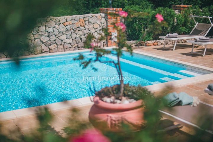 House for sale 200 m² – Soline