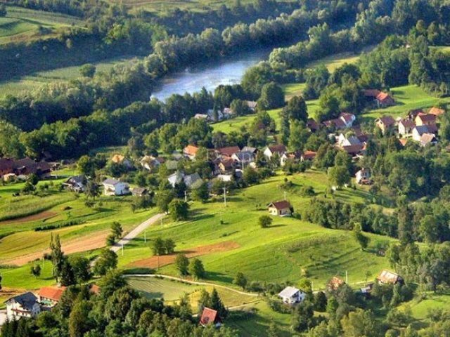Działka na sprzedaż 446 m² – Donje Prilišće