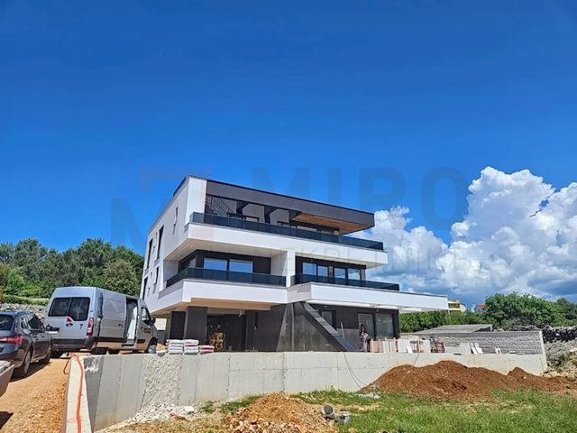 Apartmán Na predaj - Primorsko-goranska Krk - foto 3/16