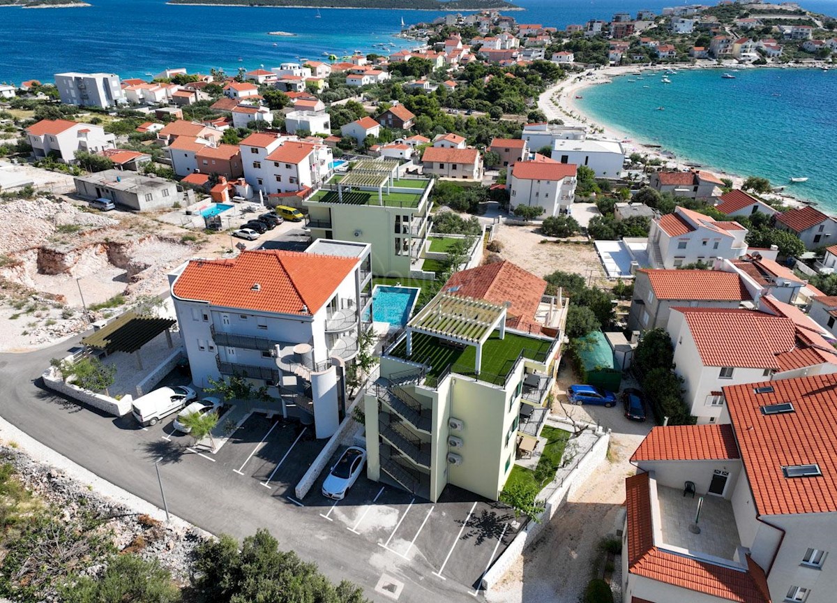 Flat For sale - SPLITSKO-DALMATINSKA MARINA