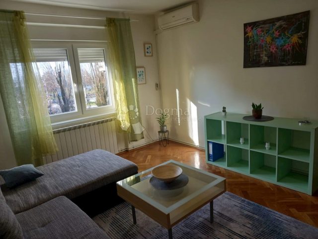 Flat for rent 49 m² – Peščenica