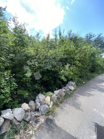 Działka na sprzedaż 822 m² – Kras