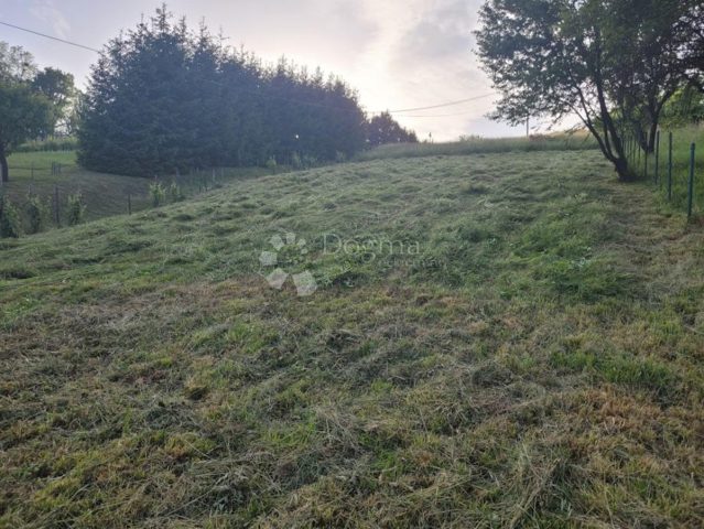 Land for sale 499 m² – Gračani