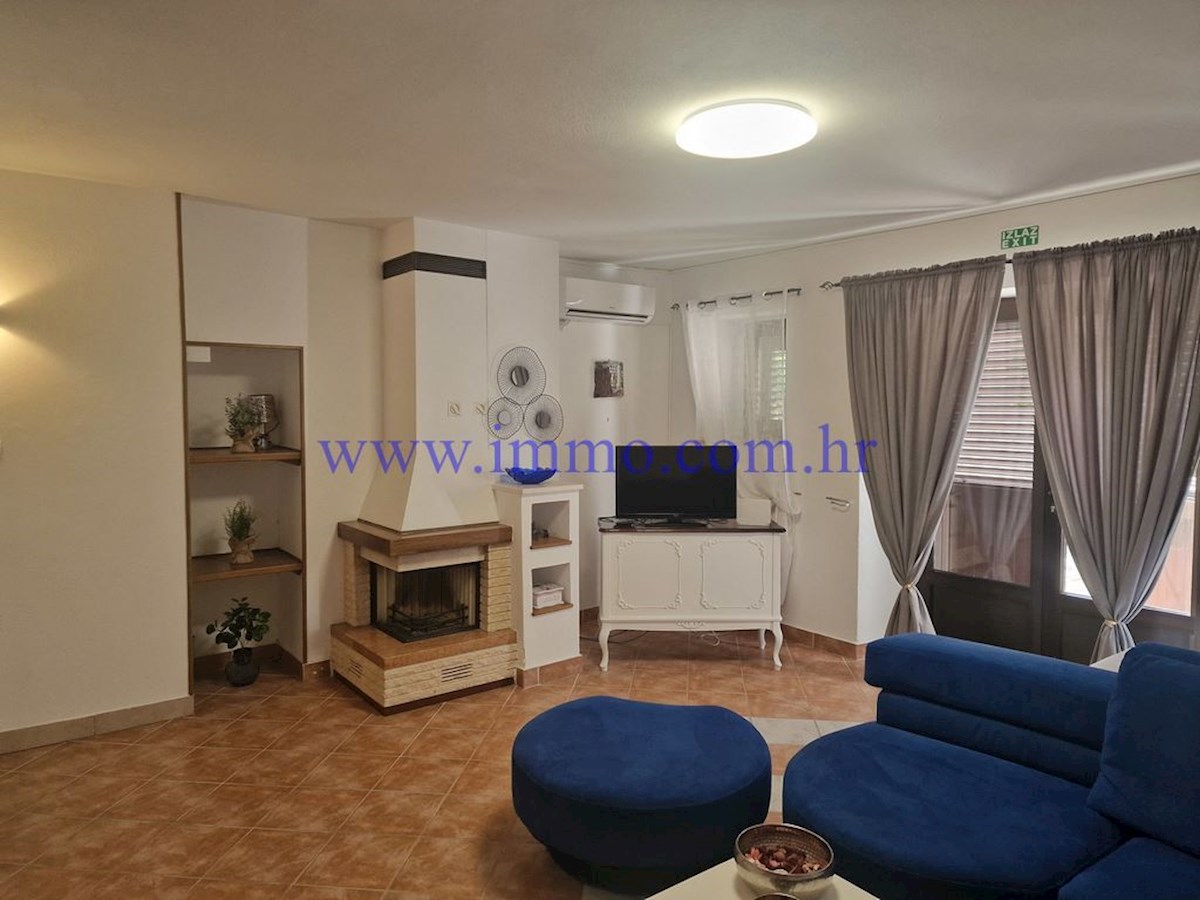 House For sale - SPLITSKO-DALMATINSKA SPLIT