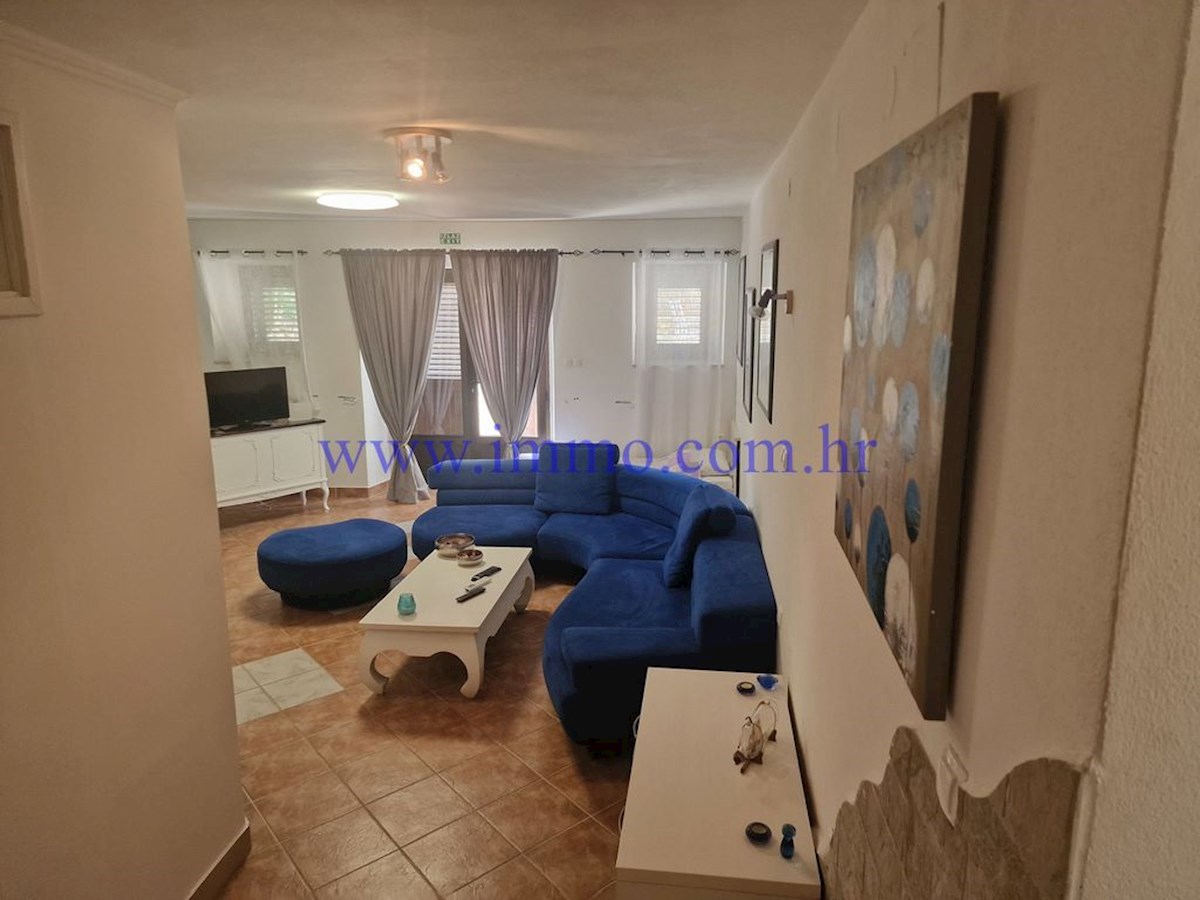 Maison À vendre - SPLITSKO-DALMATINSKA SPLIT