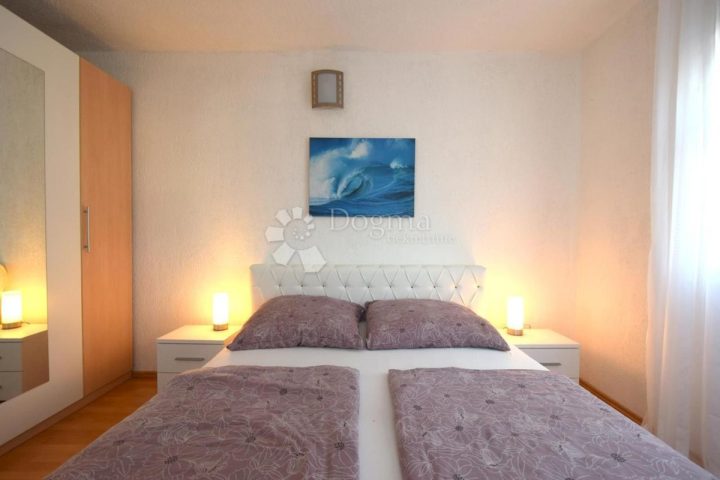 Hiša na predaj 270 m² – Malinska