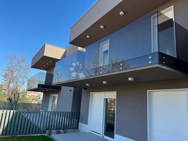 Apartmán na prodej 165 m² – Poreč
