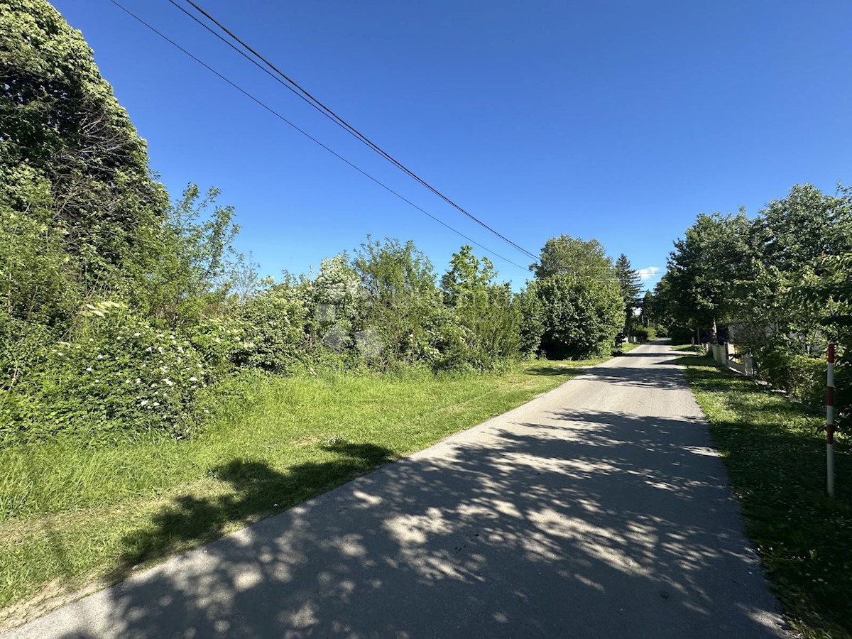 Terreno In vendita - LIČKO-SENJSKA GOSPIĆ