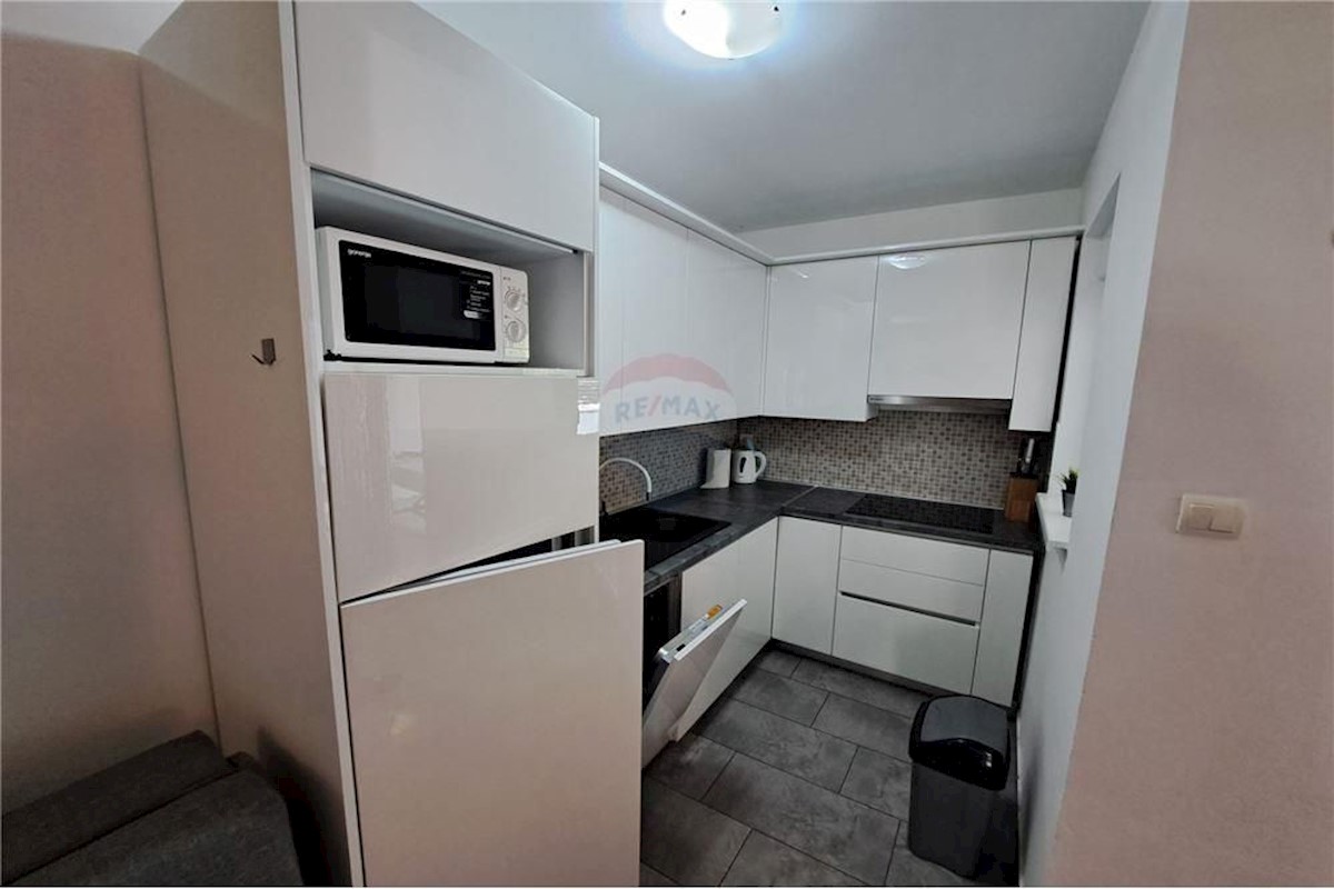 Apartment Zu verkaufen - LIČKO-SENJSKA NOVALJA