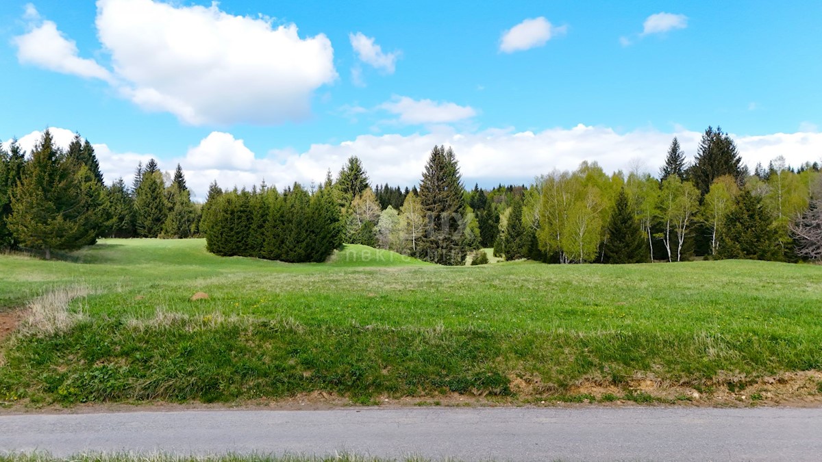 Zemljište Na prodaju - PRIMORSKO-GORANSKA RAVNA GORA