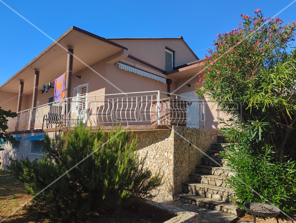 House For sale STARIGRAD