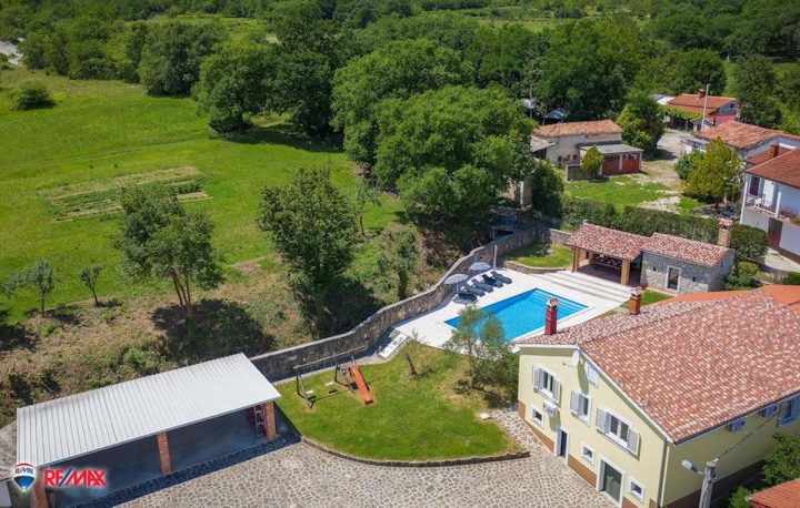 Maison à vendre 158 m² – Pićan